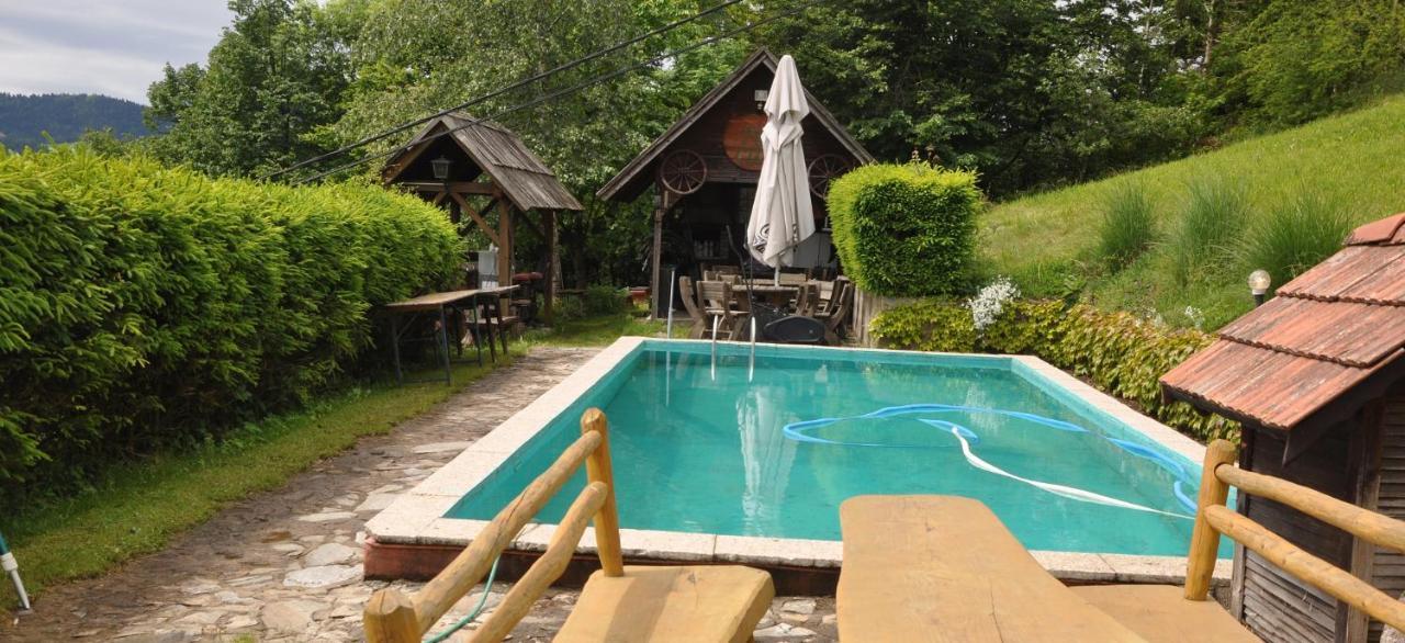 Glamping Mm Hotel Muta Exterior foto