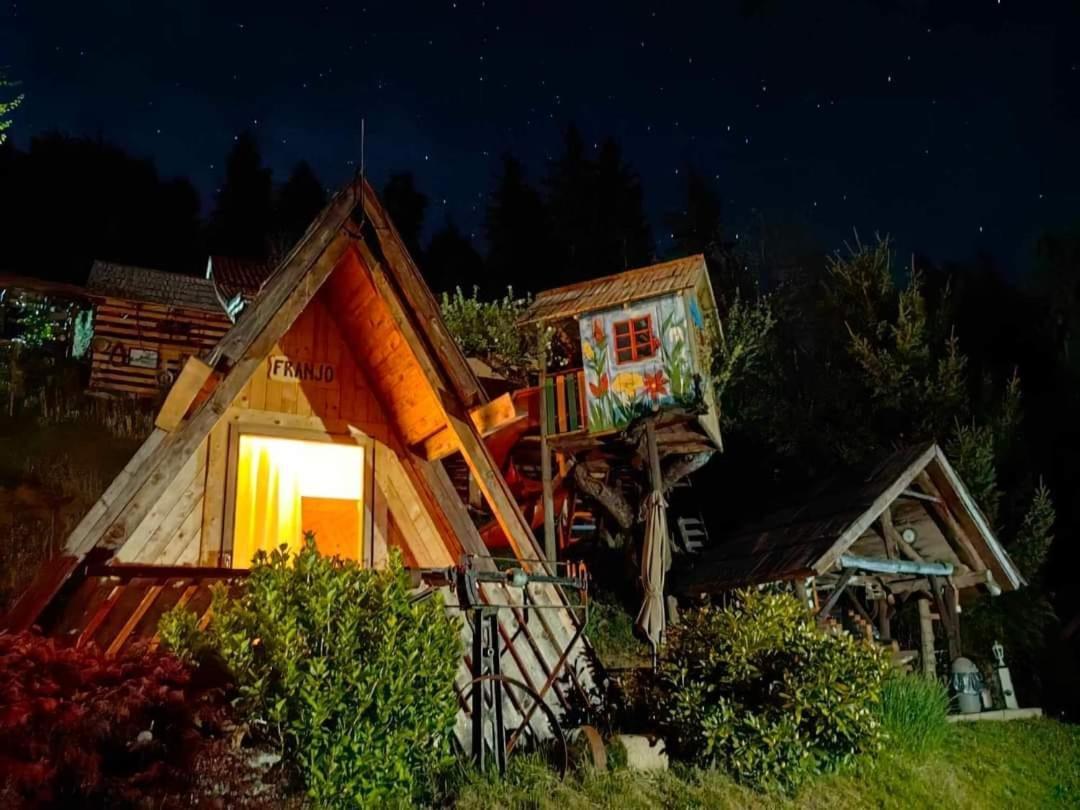 Glamping Mm Hotel Muta Exterior foto